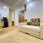 Spacious Studio Room At Gateway Ahmad Yani Cicadas Apartment By Travelio