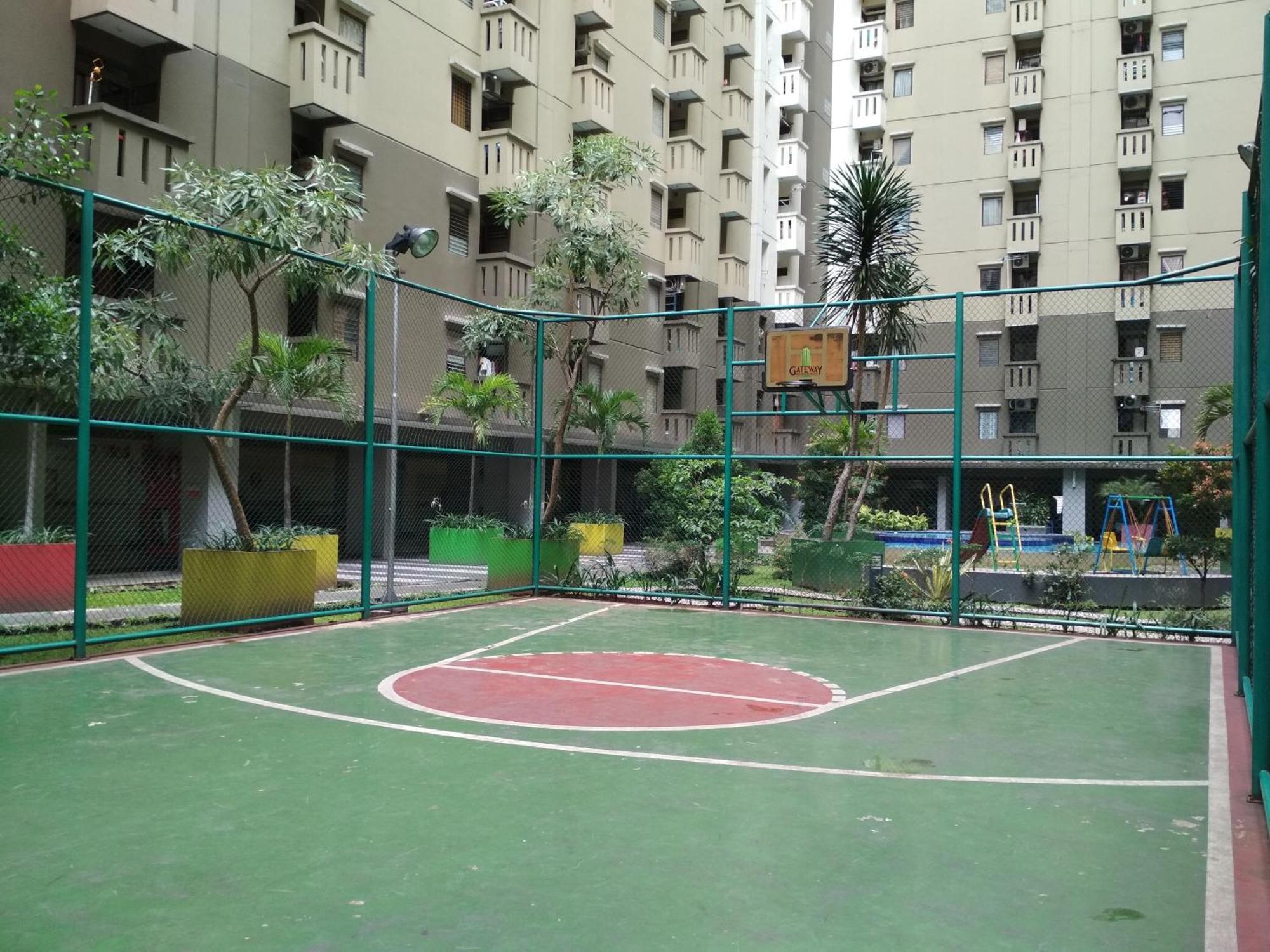 Spacious At Gateway Ahmad Yani Cicadas By Travelio Bandung